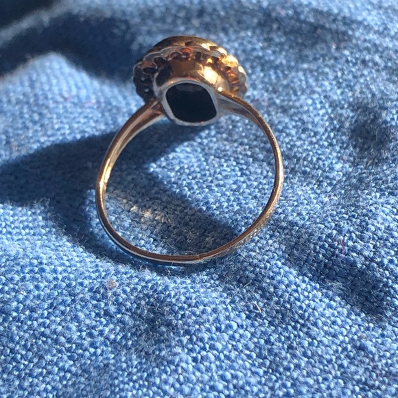 Vintage 10k Black and Gold Ring - Picture 6 of 9